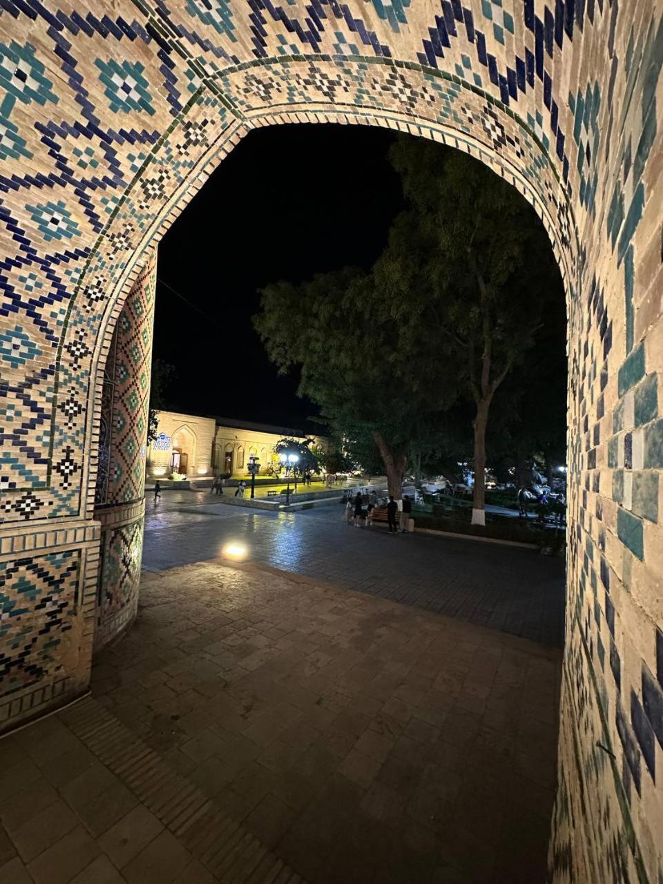 Munis Hotel Bukhara Exterior photo